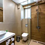 Πανσιόν Hillhouse 4*