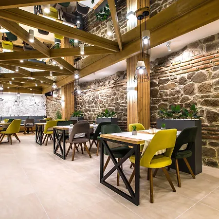 Guest house Hillhouse 4*