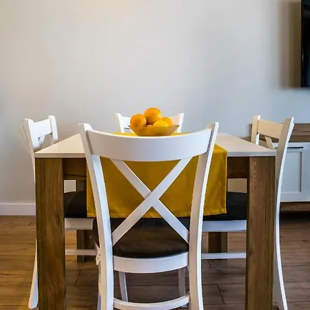 Къща за гости Hillhouse 4*